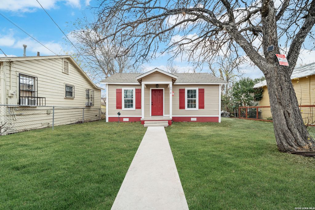 Photo of 2619 E Houston, San Antonio, TX 78202 (MLS # 1940062)