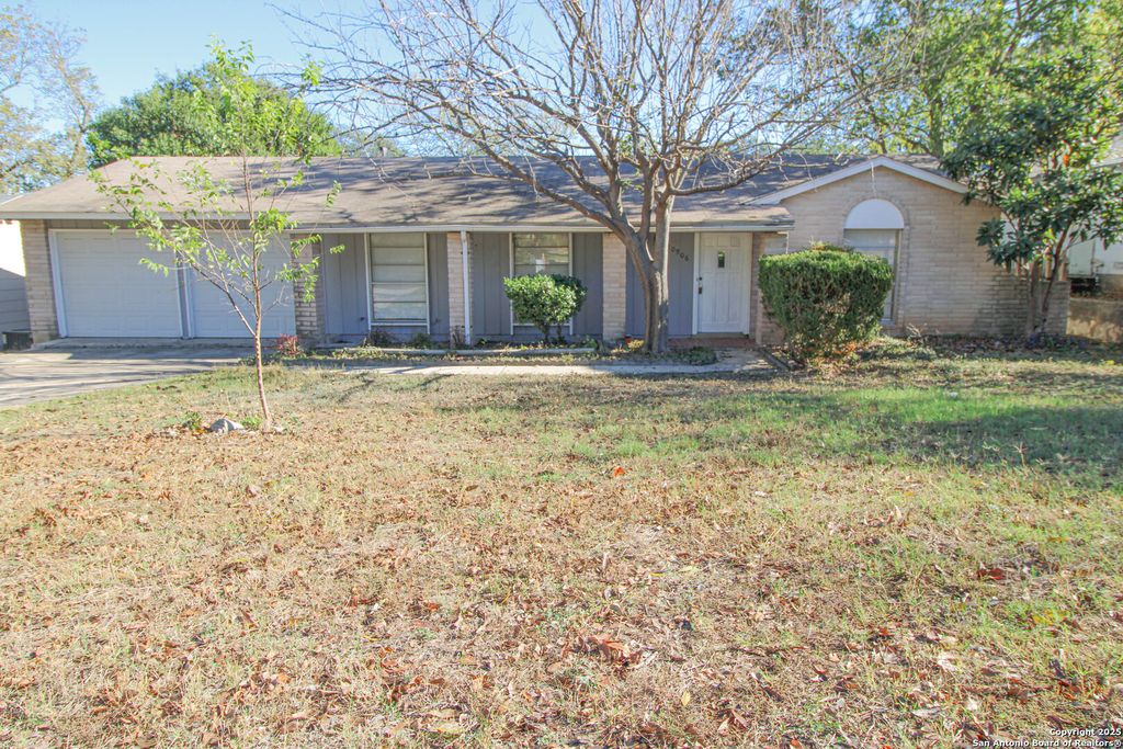 Photo of 10906 Lands Run, San Antonio, TX 78230 (MLS # 1925114)