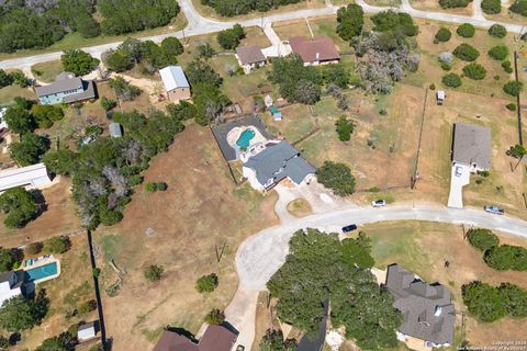 A home in Bandera