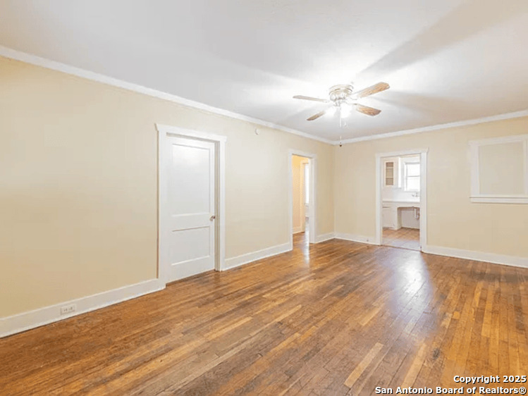 Photo 1 of 9 — 631 E Ashby, San Antonio, TX 78212