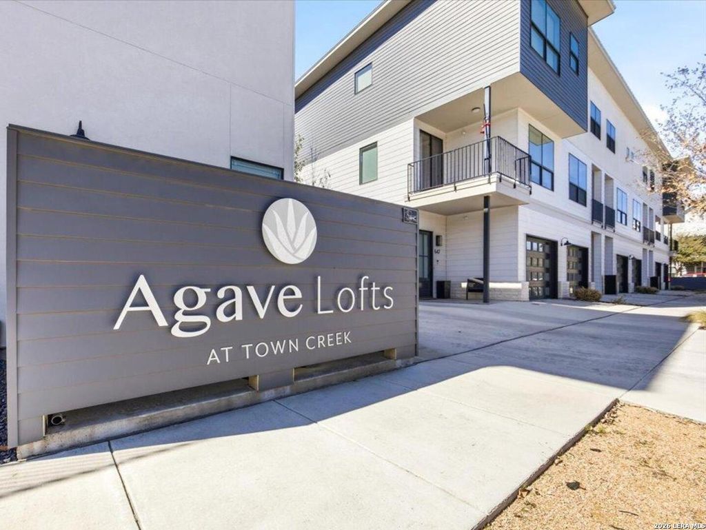 Photo of 1208 N Academy Ave UNIT 2201, New Braunfels, TX 78130 (MLS # 1944716)