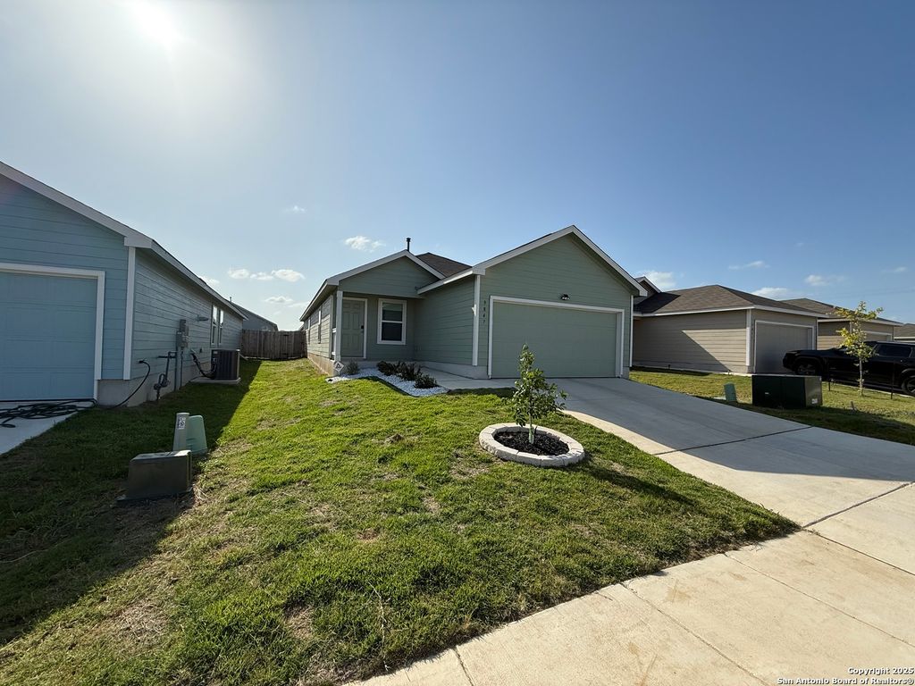 Photo of 9847 Sanborn Grist, San Antonio, TX 78254 (MLS # 1877189)