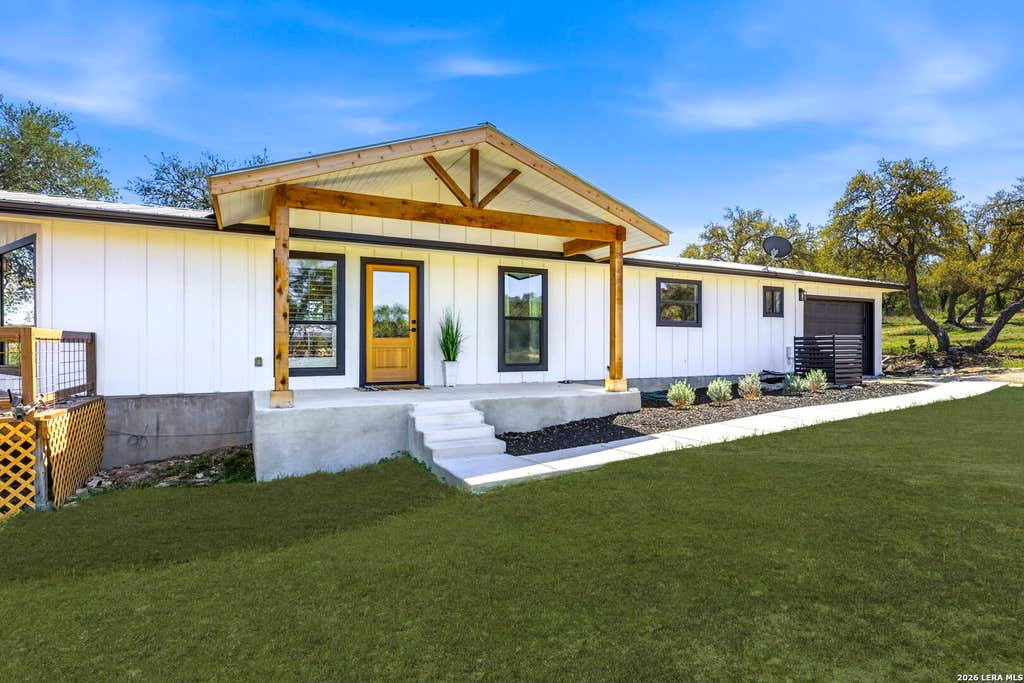 Photo of 39850 Fm 3159, Canyon Lake, TX 78133 (MLS # 1950183)