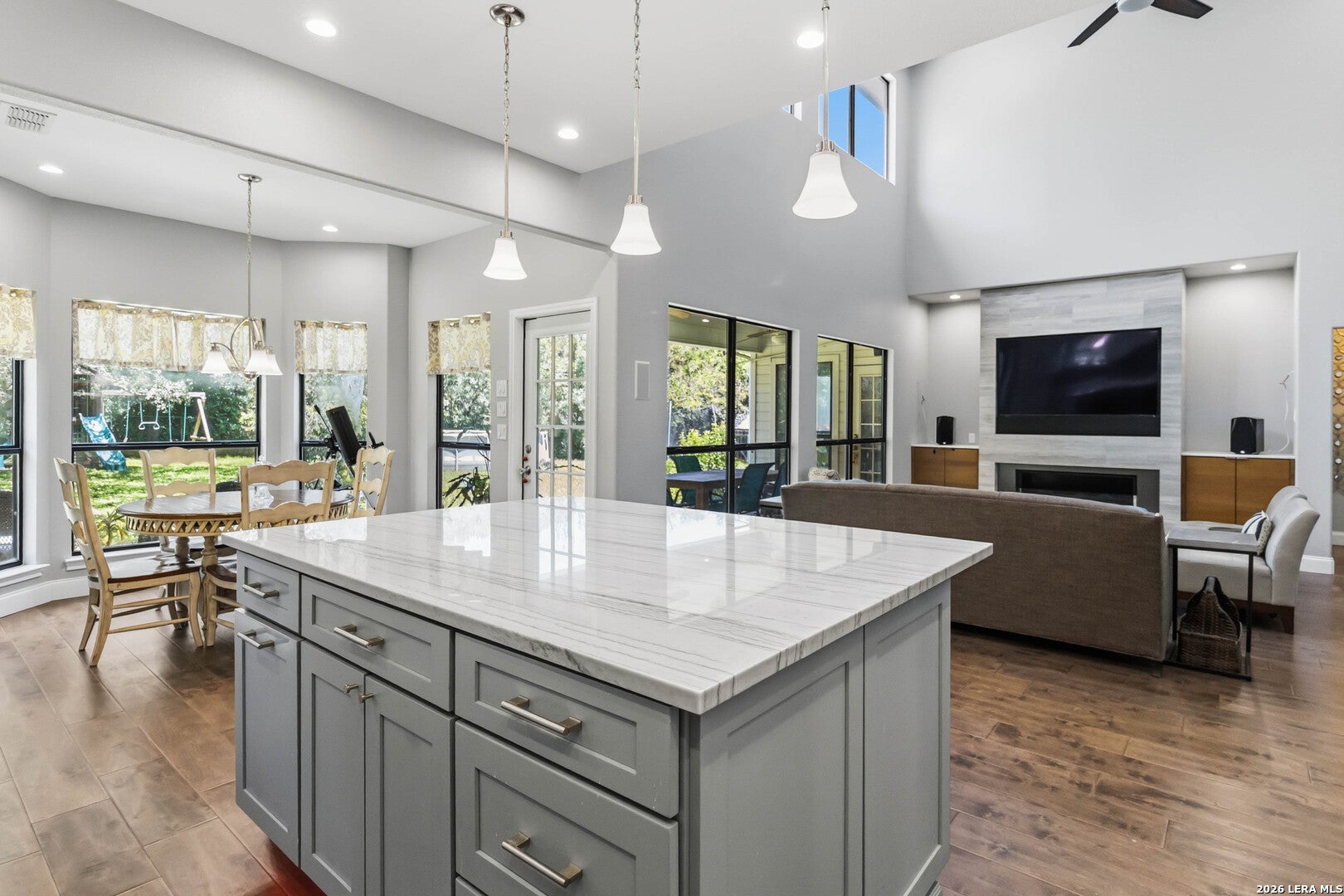 Picture for the property 2002867, 5 beds, 4 baths