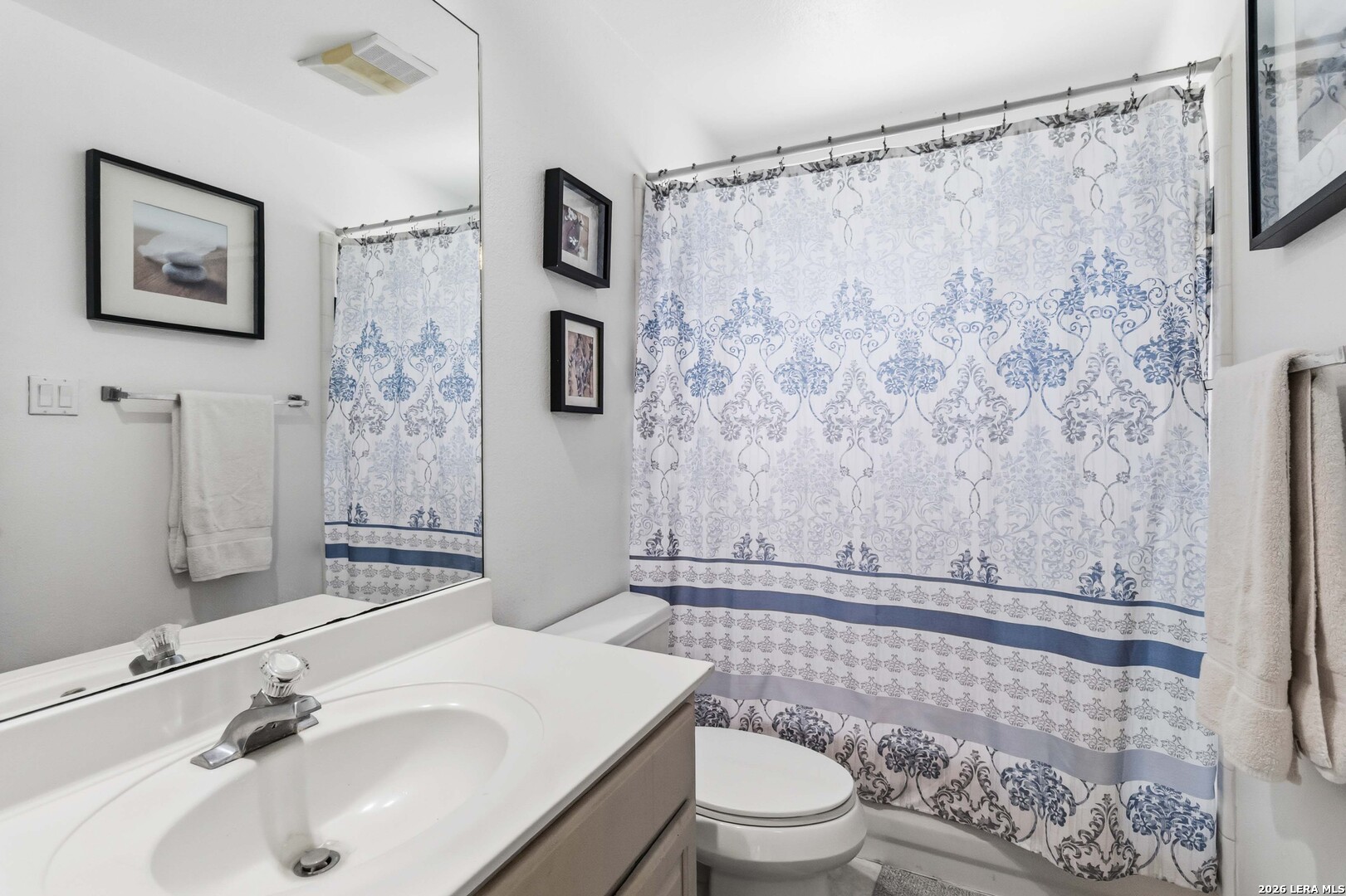 Picture for the property 2002867, 5 beds, 4 baths