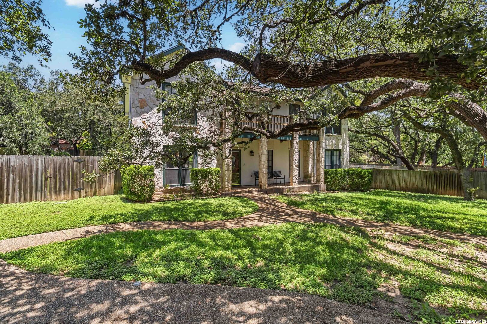Picture for the property 2002867, 5 beds, 4 baths