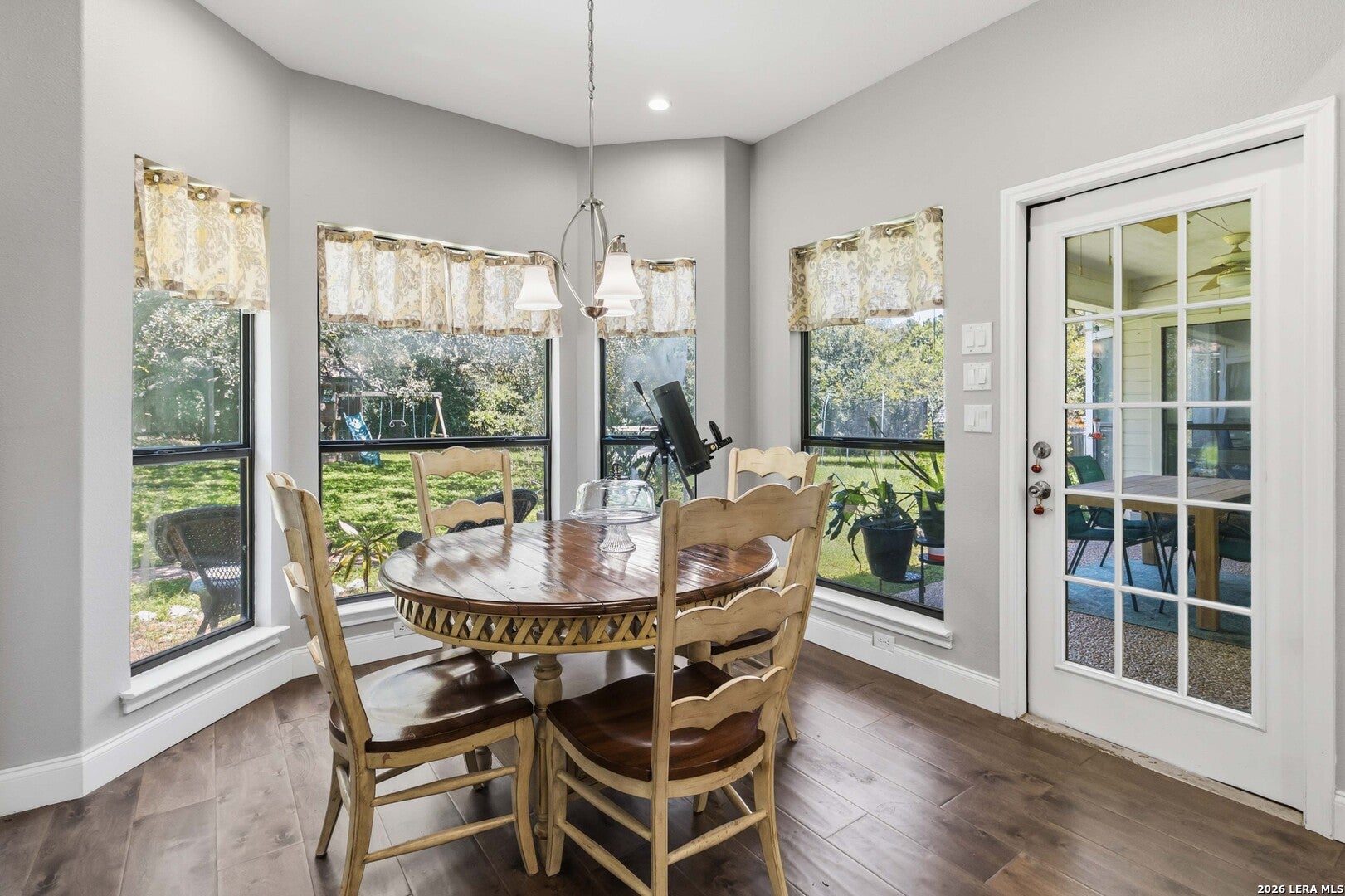 Picture for the property 2002867, 5 beds, 4 baths