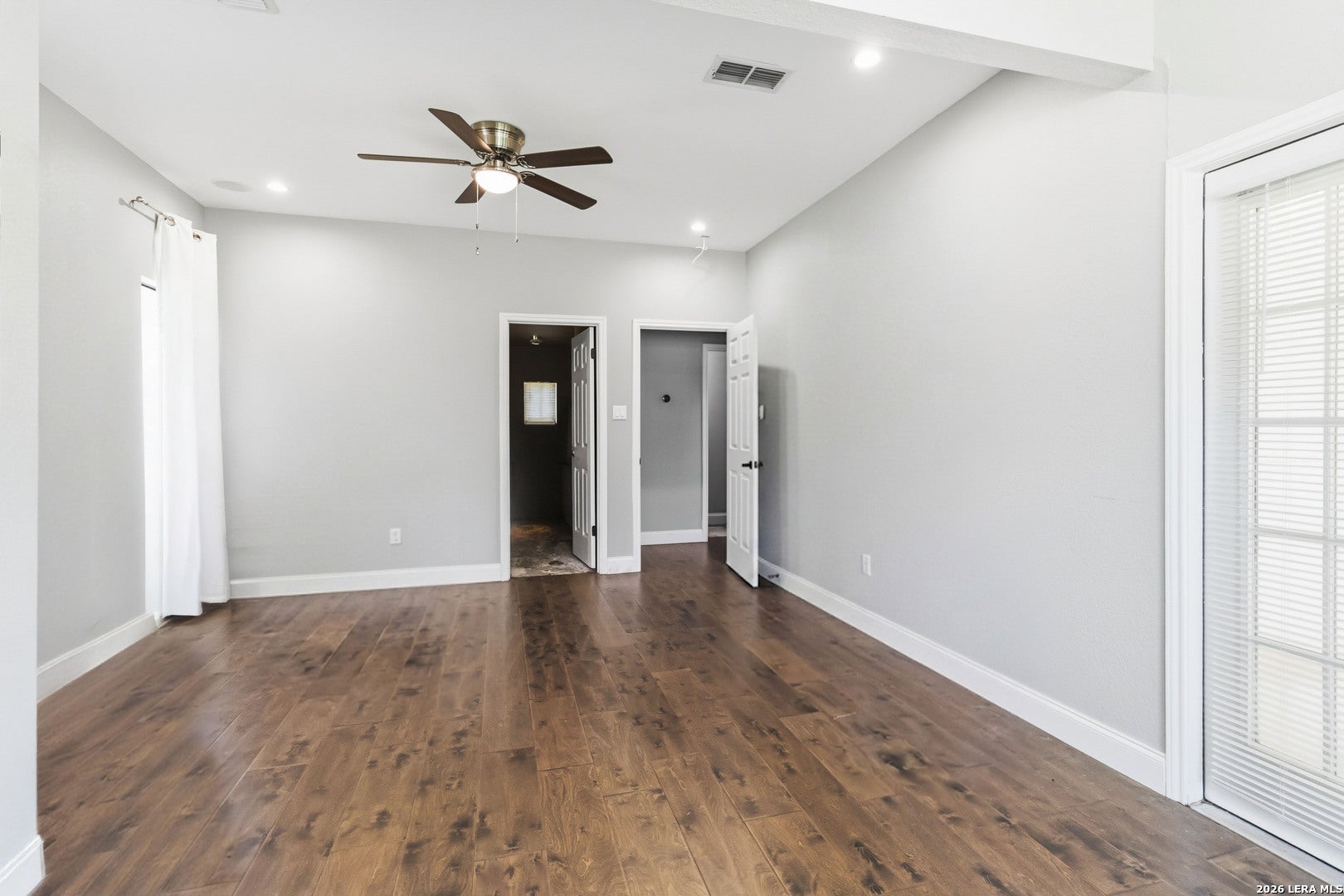 Picture for the property 2002867, 5 beds, 4 baths