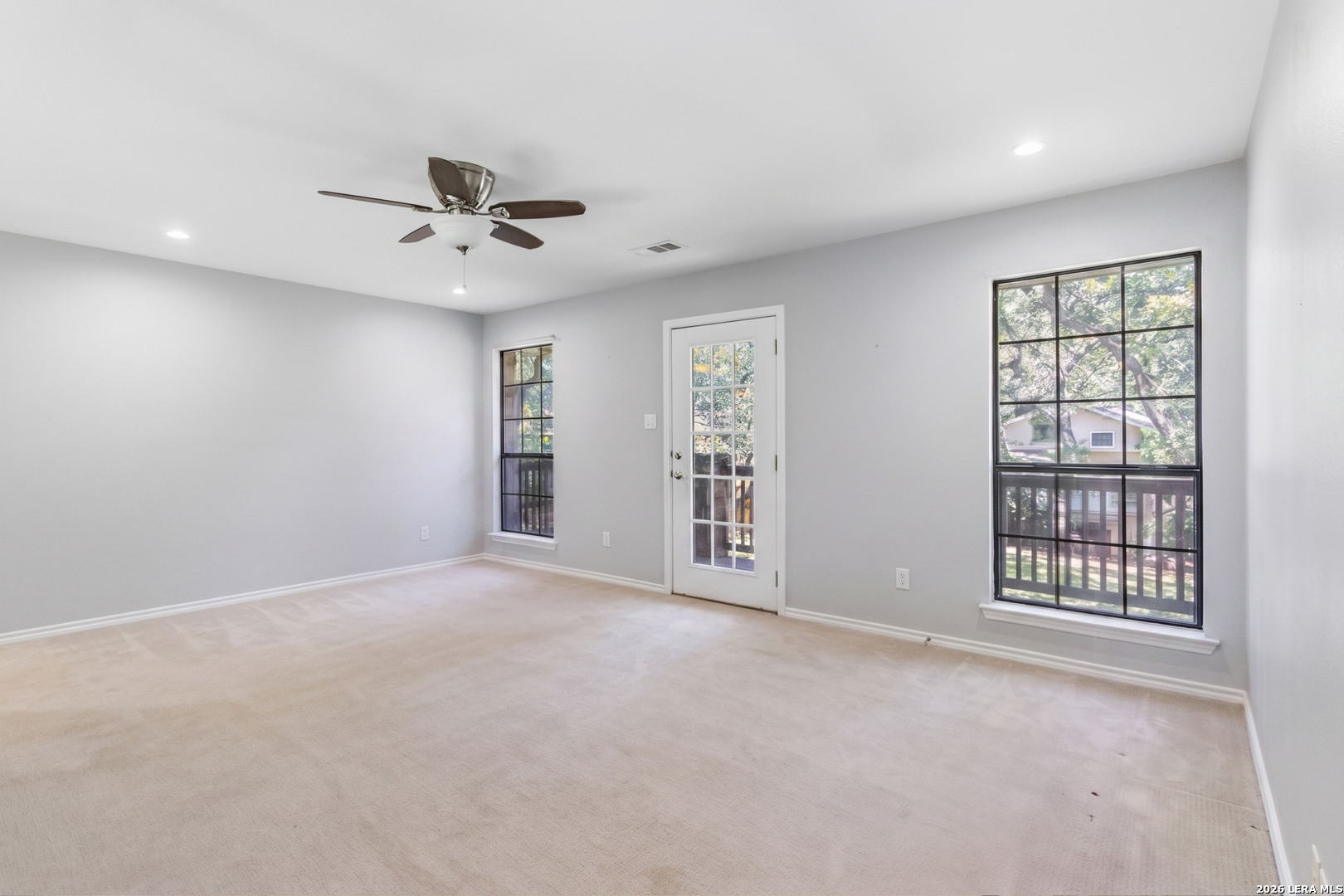 Picture for the property 2002867, 5 beds, 4 baths
