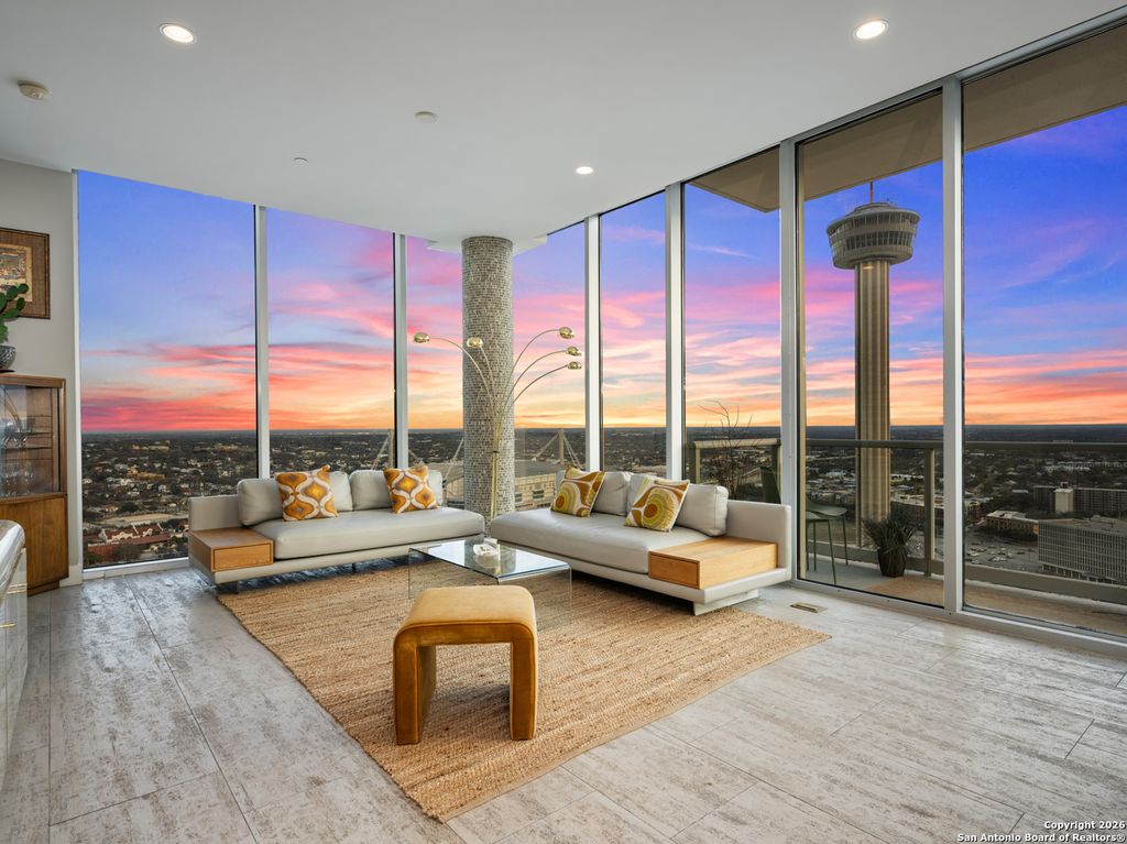 Photo of 610 E Market UNIT 2807, San Antonio, TX 78205 (MLS # 1933861)