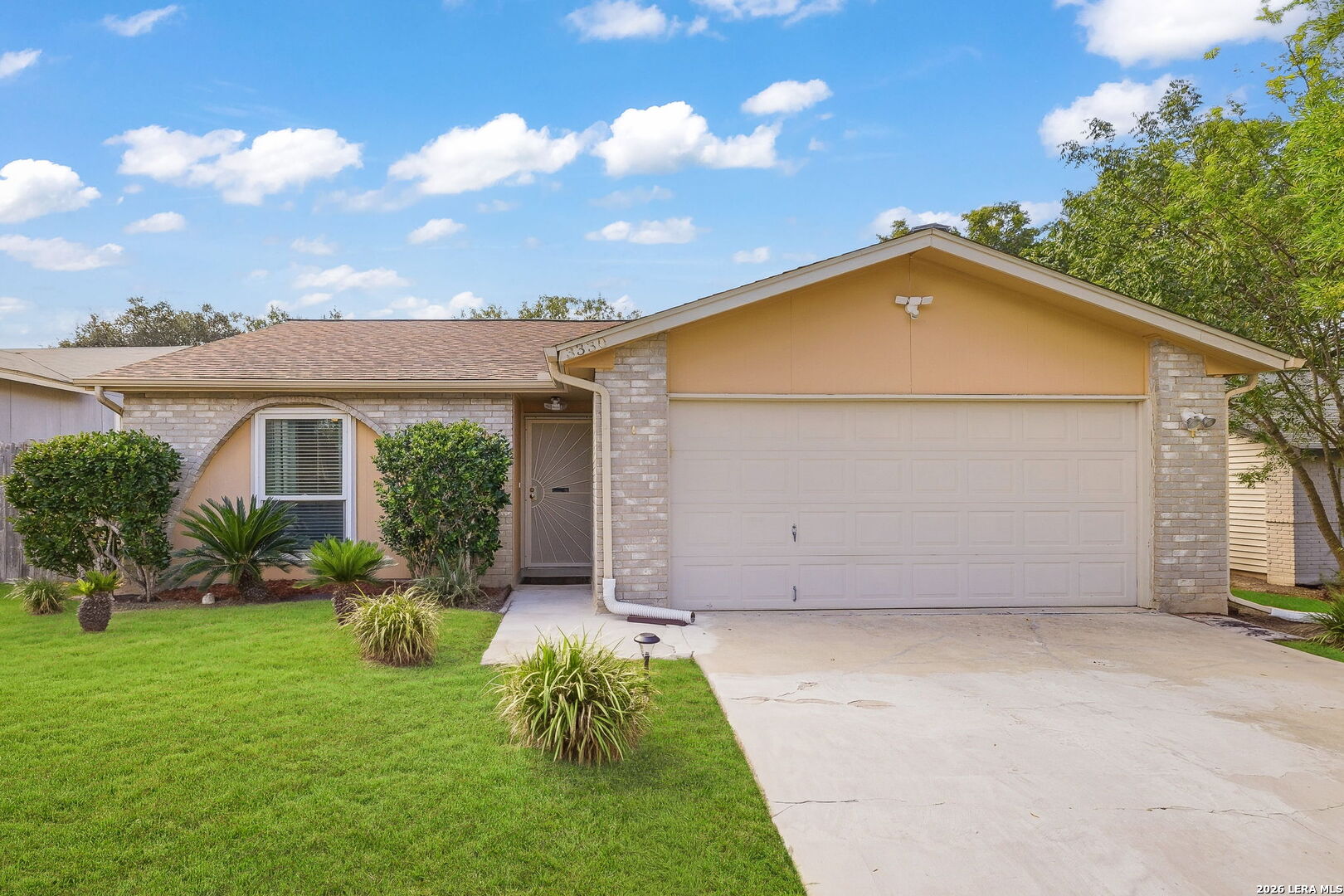 3330 Country View