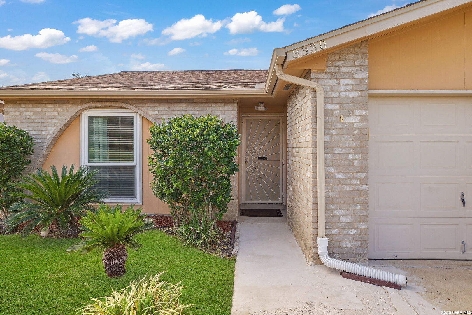 3330 Country View