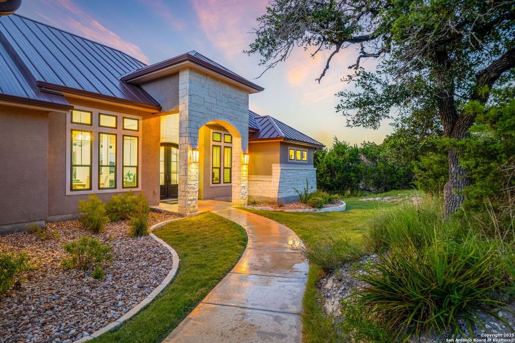 Photo of 1471 Redcloud Peak, Canyon Lake, TX 78133 (MLS # 1884388)