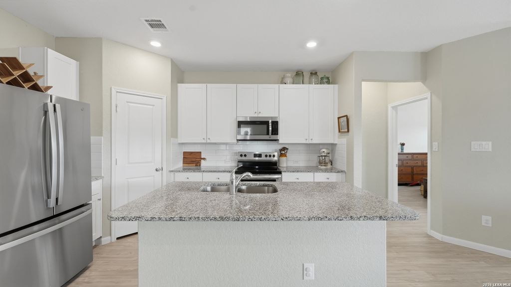 Photo of 2717 San Martin, Seguin, TX 78155 (MLS # 1950167)