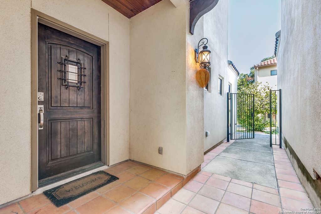 Photo of 133 HAYWOOD AVE, San Antonio, TX 78215 (MLS # 1915304)