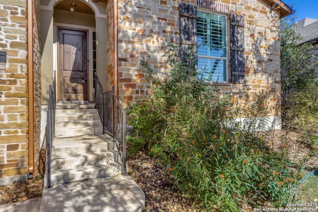 Photo of 128 Cinnamon Creek, Boerne, TX 78006 (MLS # 1930535)