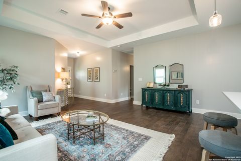 227 Quentin San Antonio TX 78201