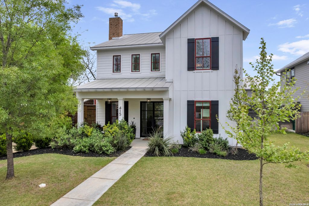 Photo of 415 Ogrady, Boerne, TX 78006 (MLS # 1954252)