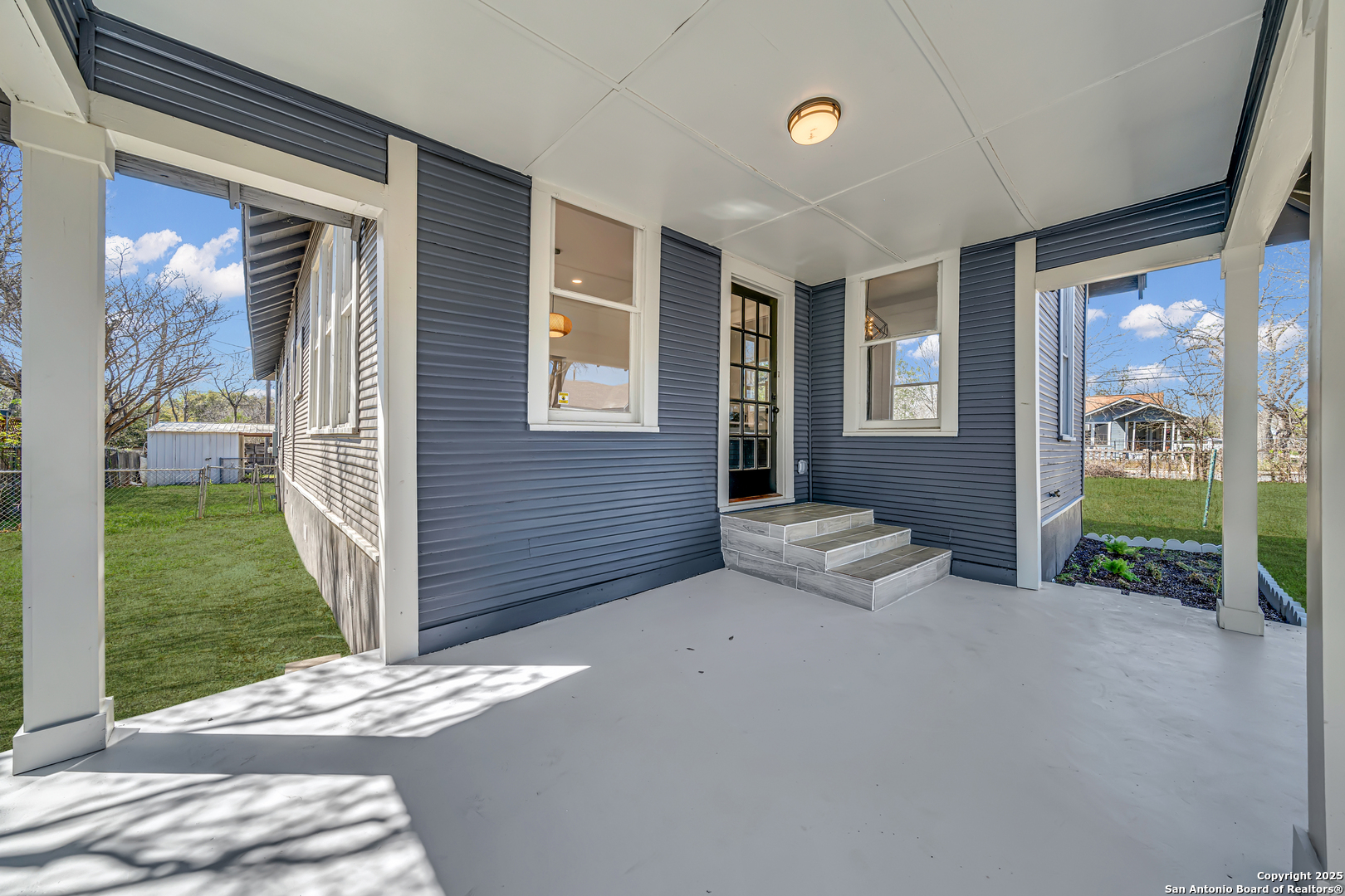 1040 W Rosewood Avenue