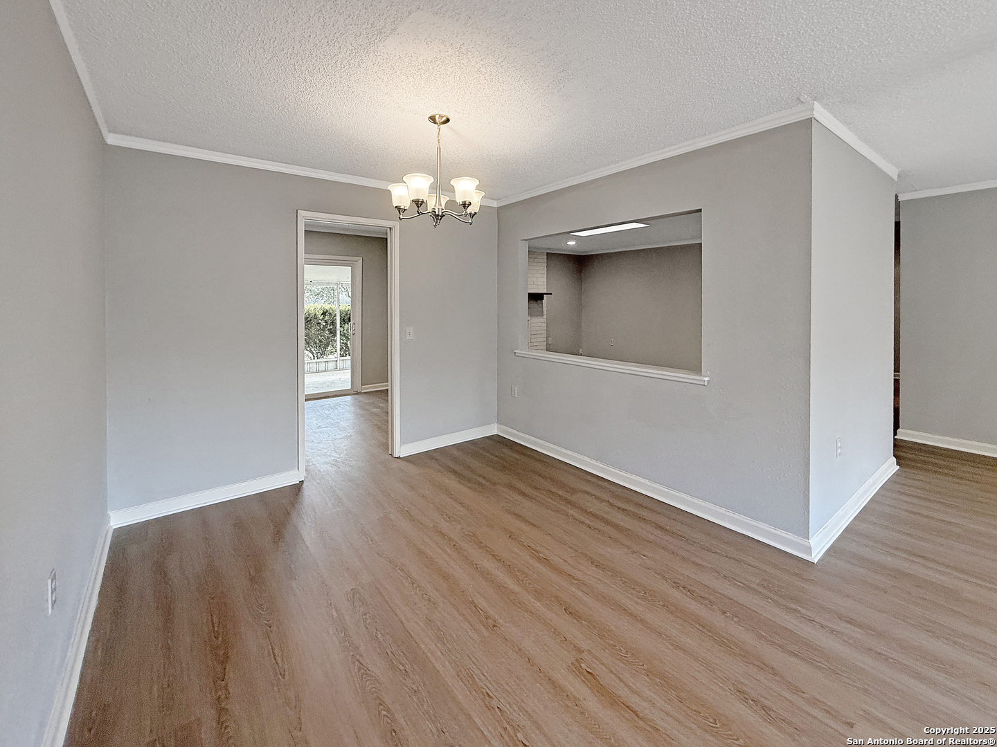 12902 Esplanade Dr
