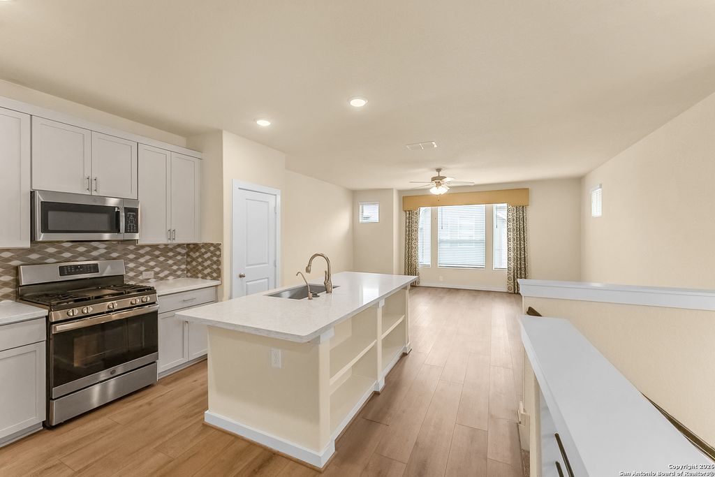 Photo of 6446 Babcock Rd 20, San Antonio, TX 78249 (MLS # 1933996)