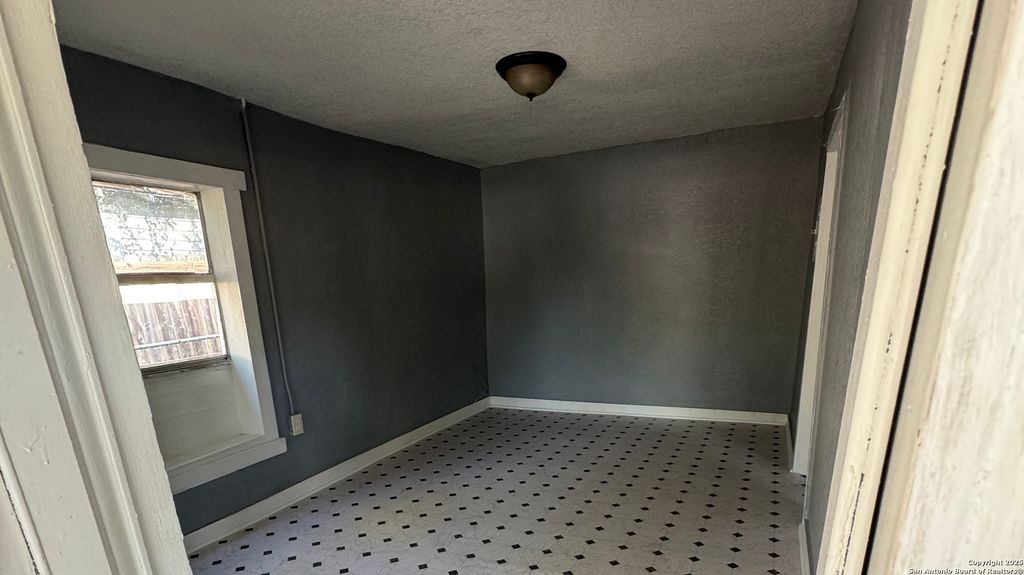 Photo of 1722 Arbor, San Antonio, TX 78207 (MLS # 1910722)