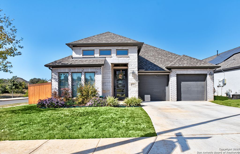 Photo of 2192 August, New Braunfels, TX 78132 (MLS # 1923112)