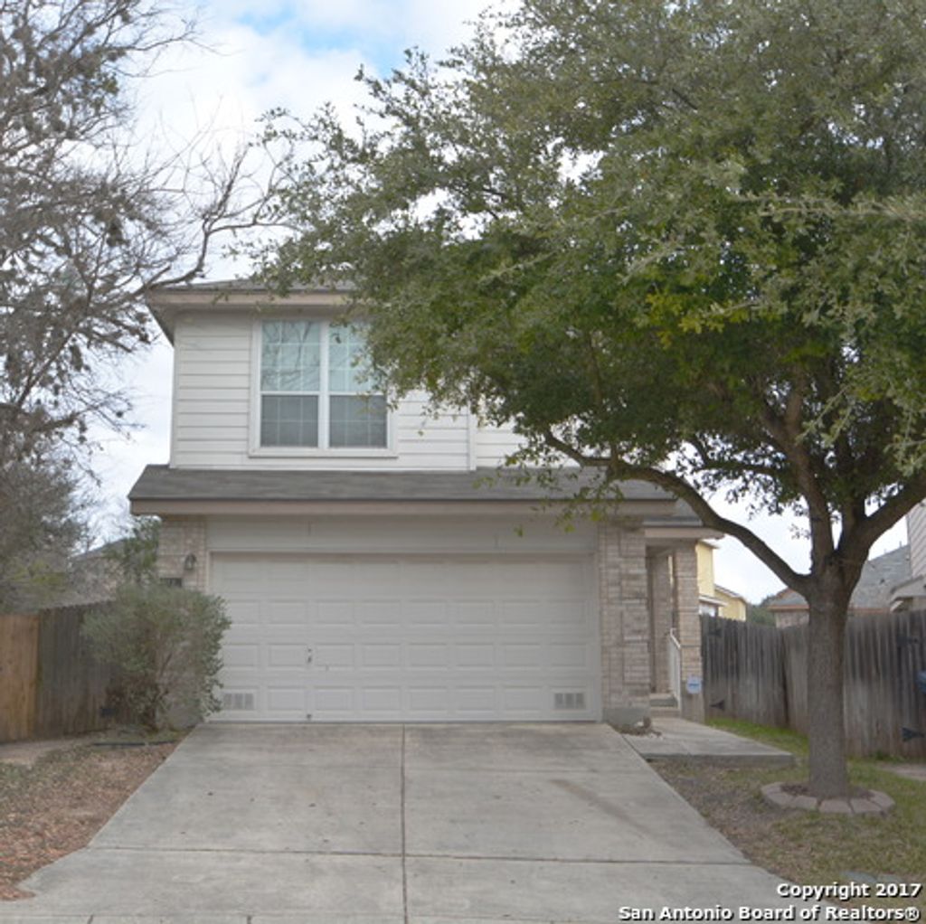 Photo of 34 Drizzle Run, San Antonio, TX 78240 (MLS # 1890561)