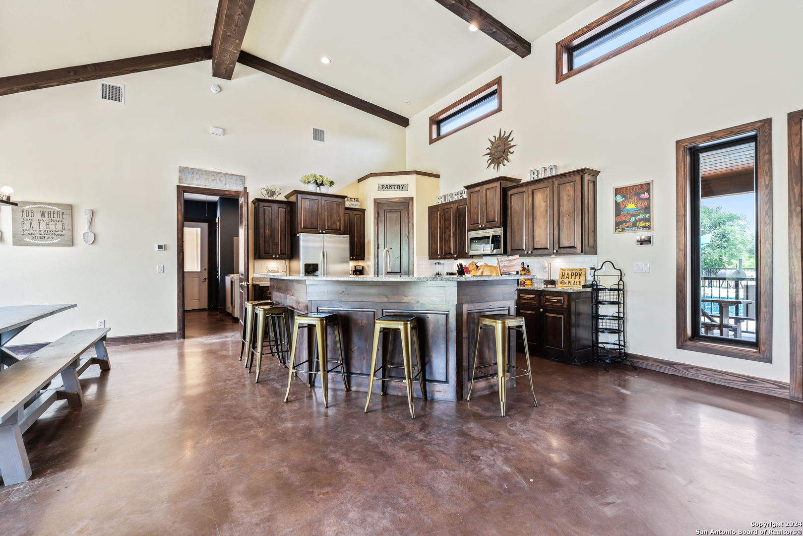 1185 Mountain Valley