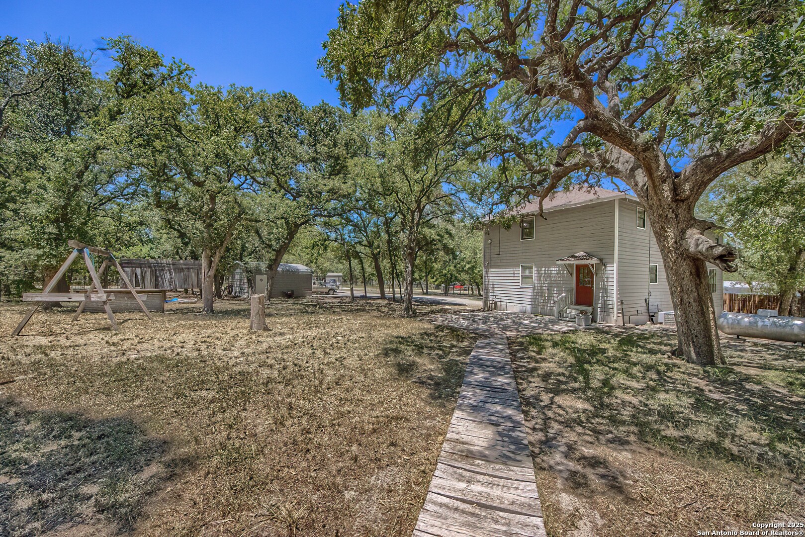 324 Hickory Hill