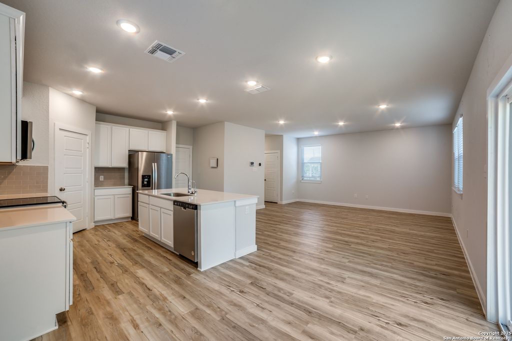 Photo of 5935 W Hausman 61 #61, San Antonio, TX 78249 (MLS # 1916516)