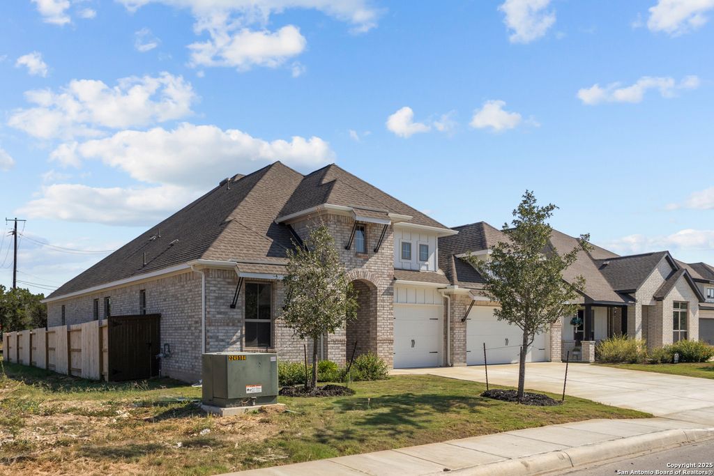 Photo of 12559 Silver Gate, San Antonio, TX 78254 (MLS # 1839122)