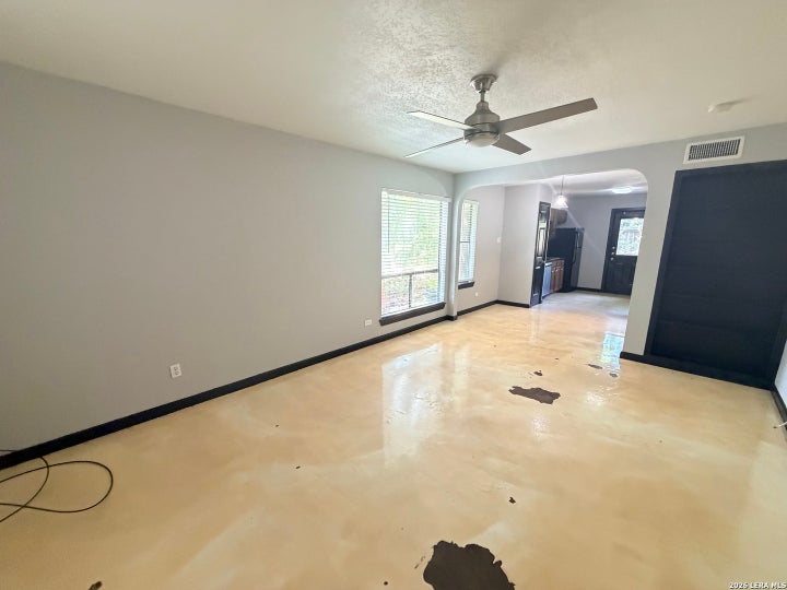 Photo 1 of 7 — 211 Natalen 101, San Antonio, TX 78209