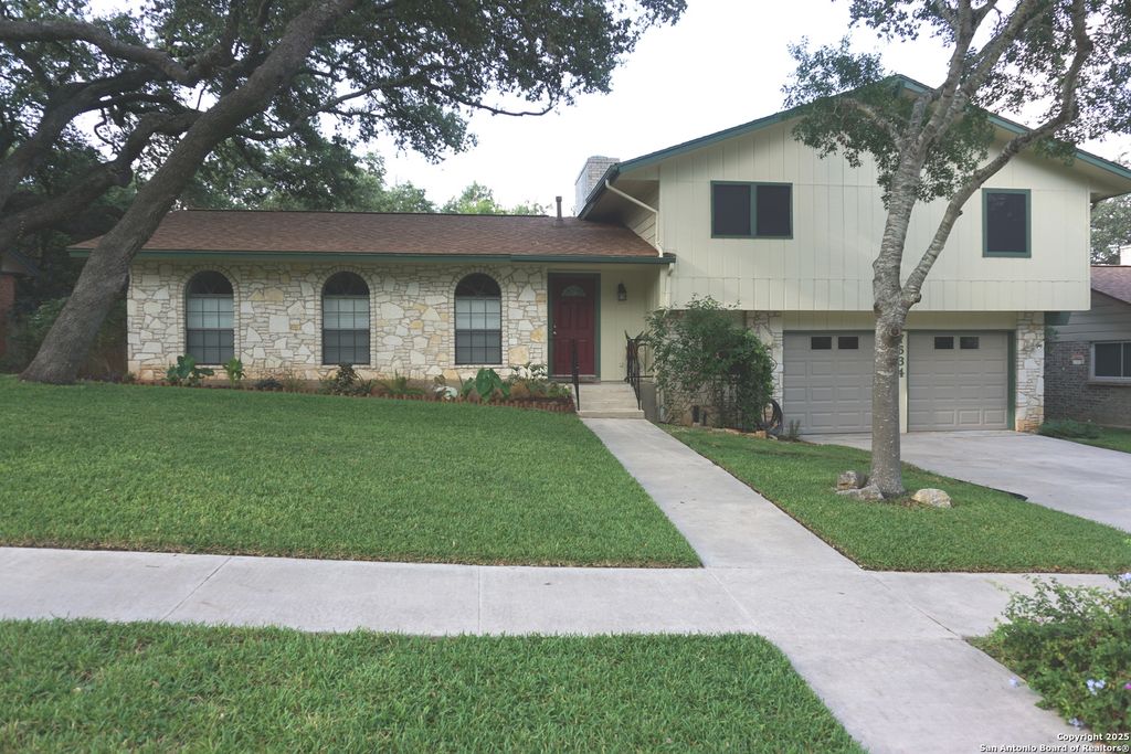 Photo of 7634 Susan Elaine, San Antonio, TX 78240 (MLS # 1916058)