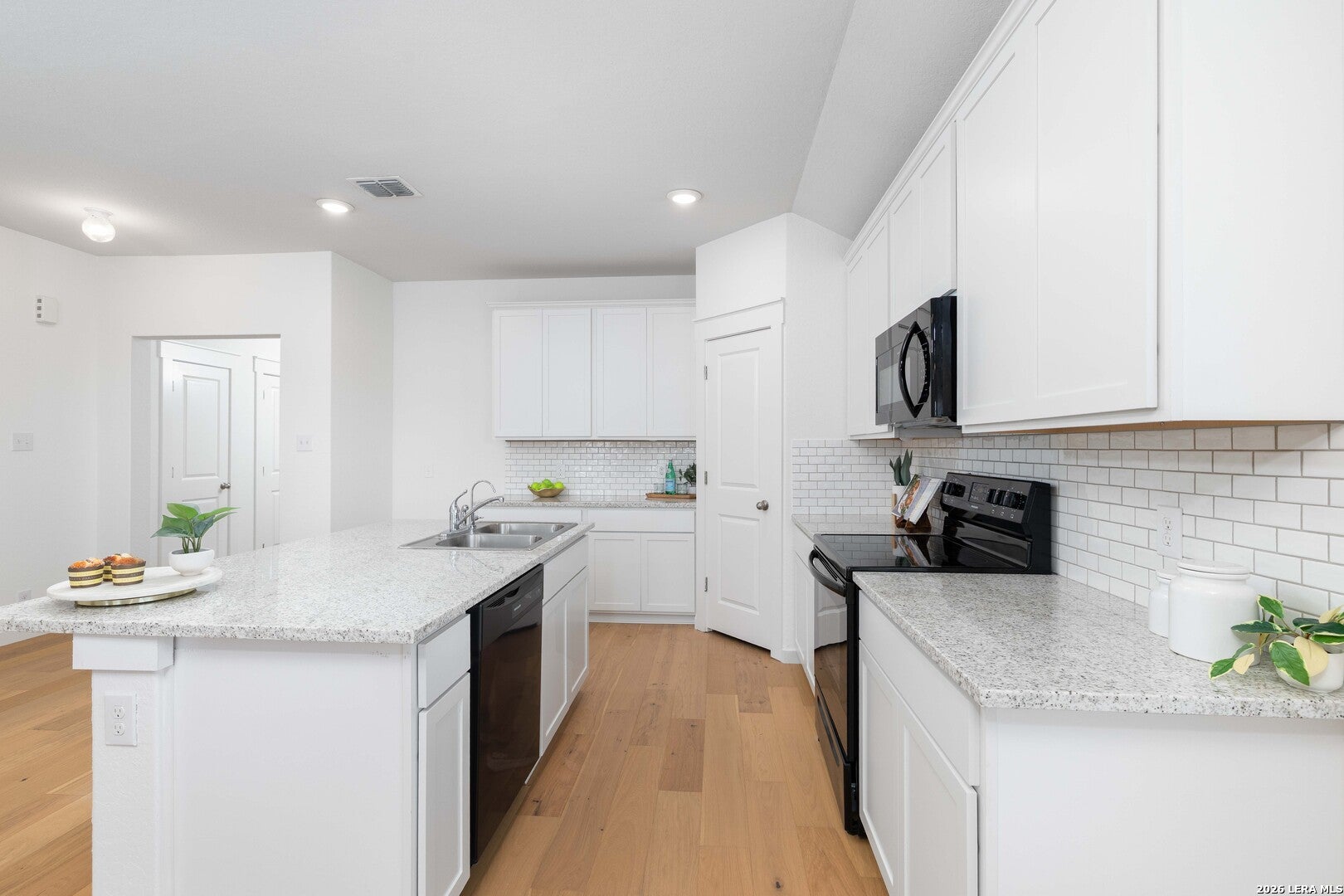3642 TWIN DISH WAY
