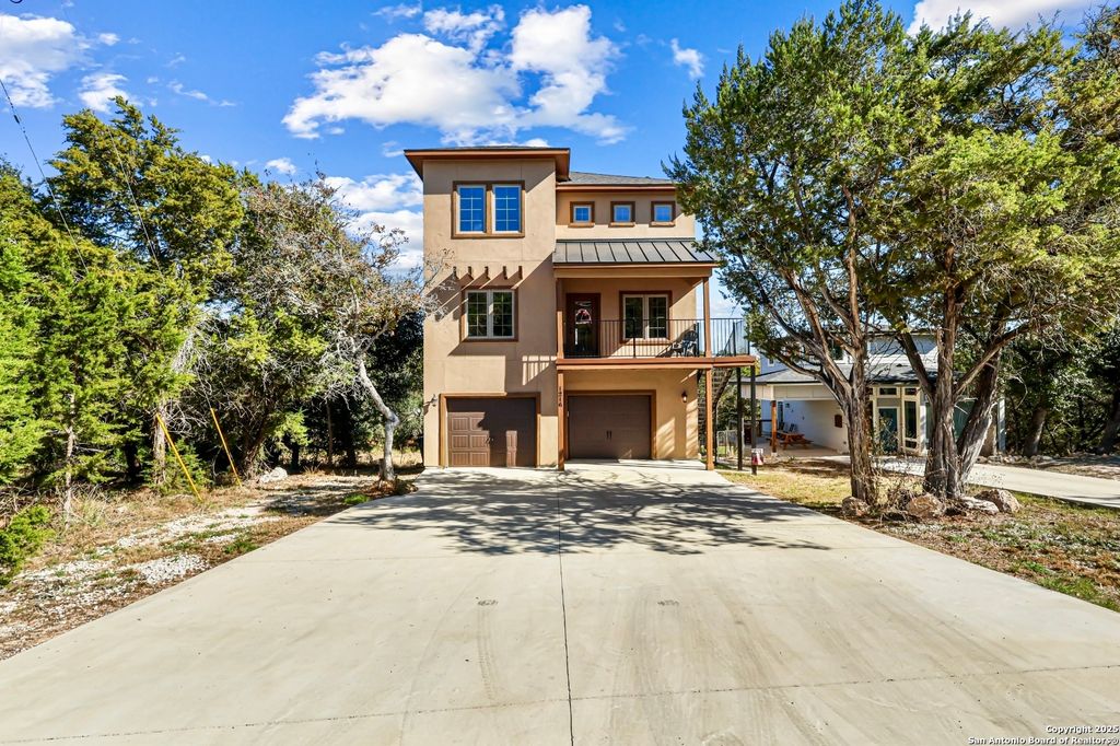 Photo of 1216 Canyon Lake, Canyon Lake, TX 78133 (MLS # 1928123)