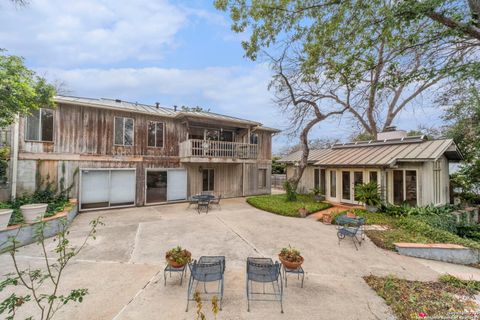 A home in Alamo Heights