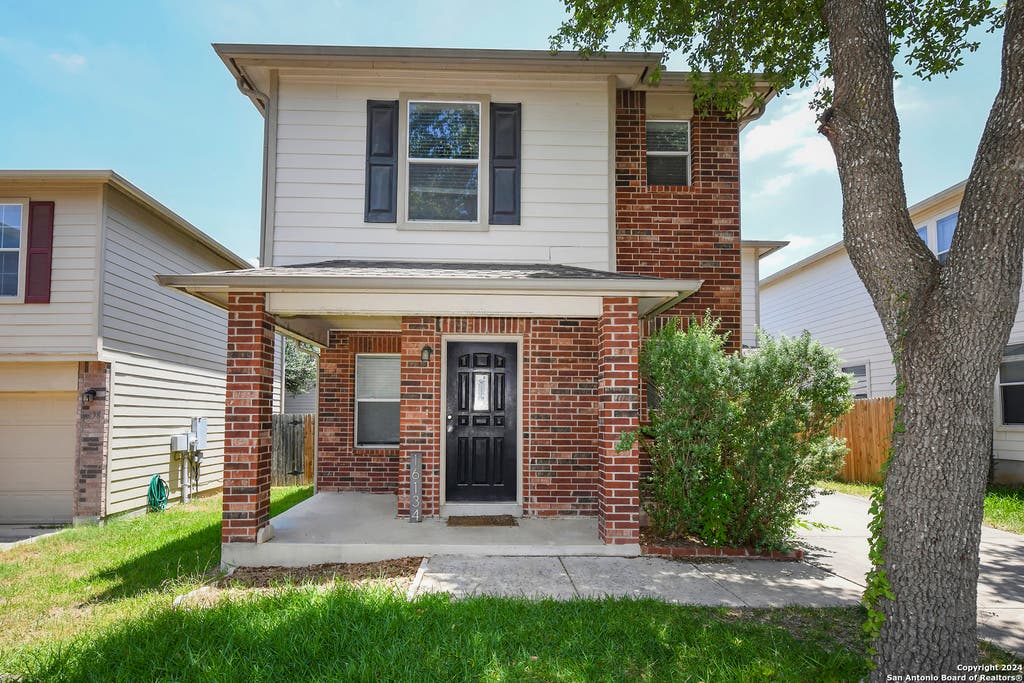 Photo of 16134 Branching Oaks, San Antonio, TX 78247 (MLS # 2006924)