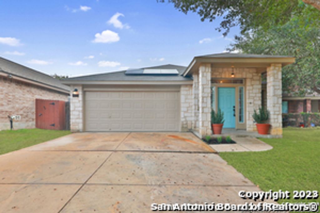 Photo of 8222 Shumard Oak Dr, San Antonio, TX 78223 (MLS # 1958221)