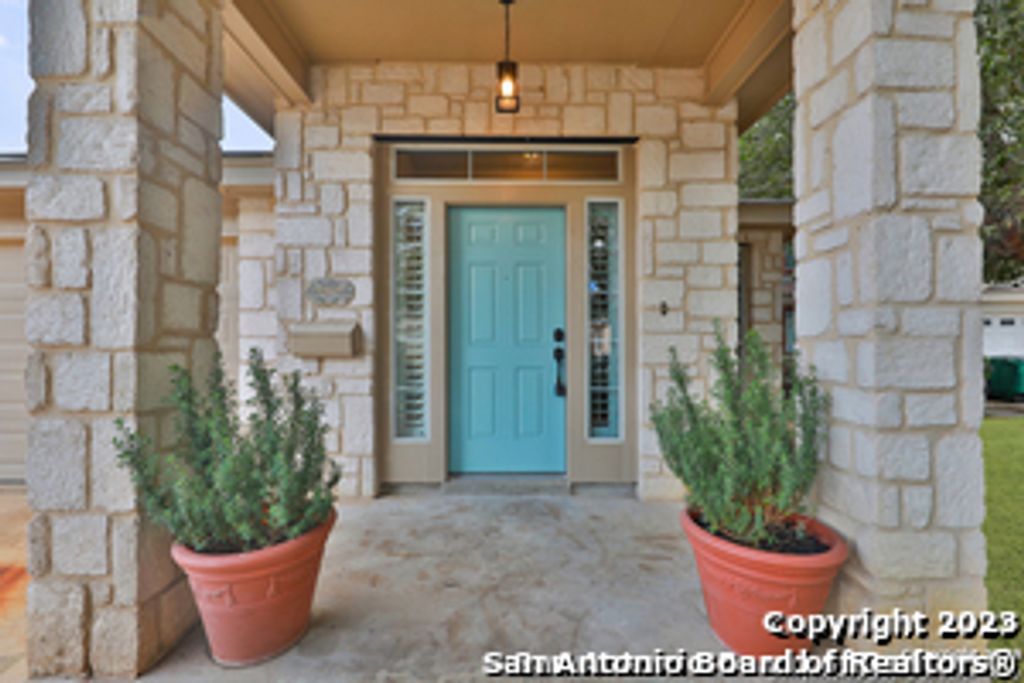 Photo of 8222 Shumard Oak Dr, San Antonio, TX 78223 (MLS # 1958221)