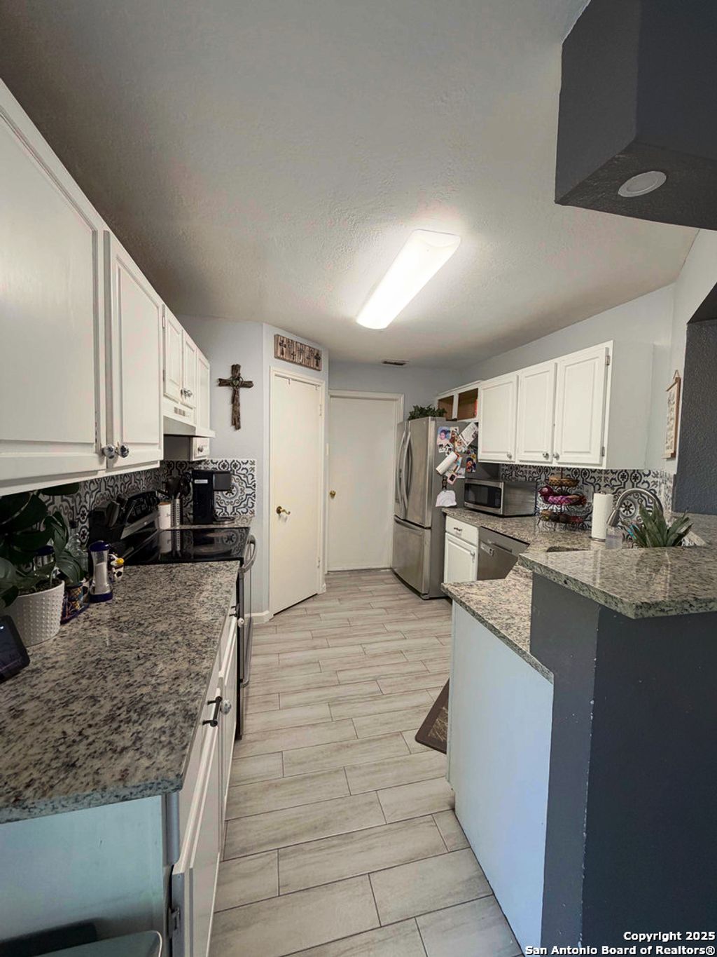 Photo of 7203 Burns Way, San Antonio, TX 78250 (MLS # 1915142)