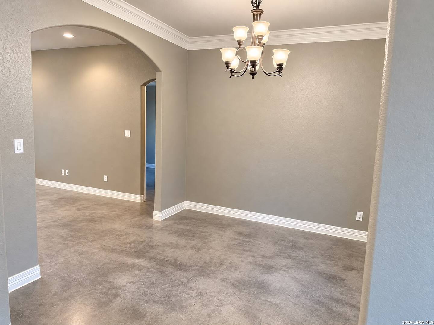 721 HILLTOP RDG