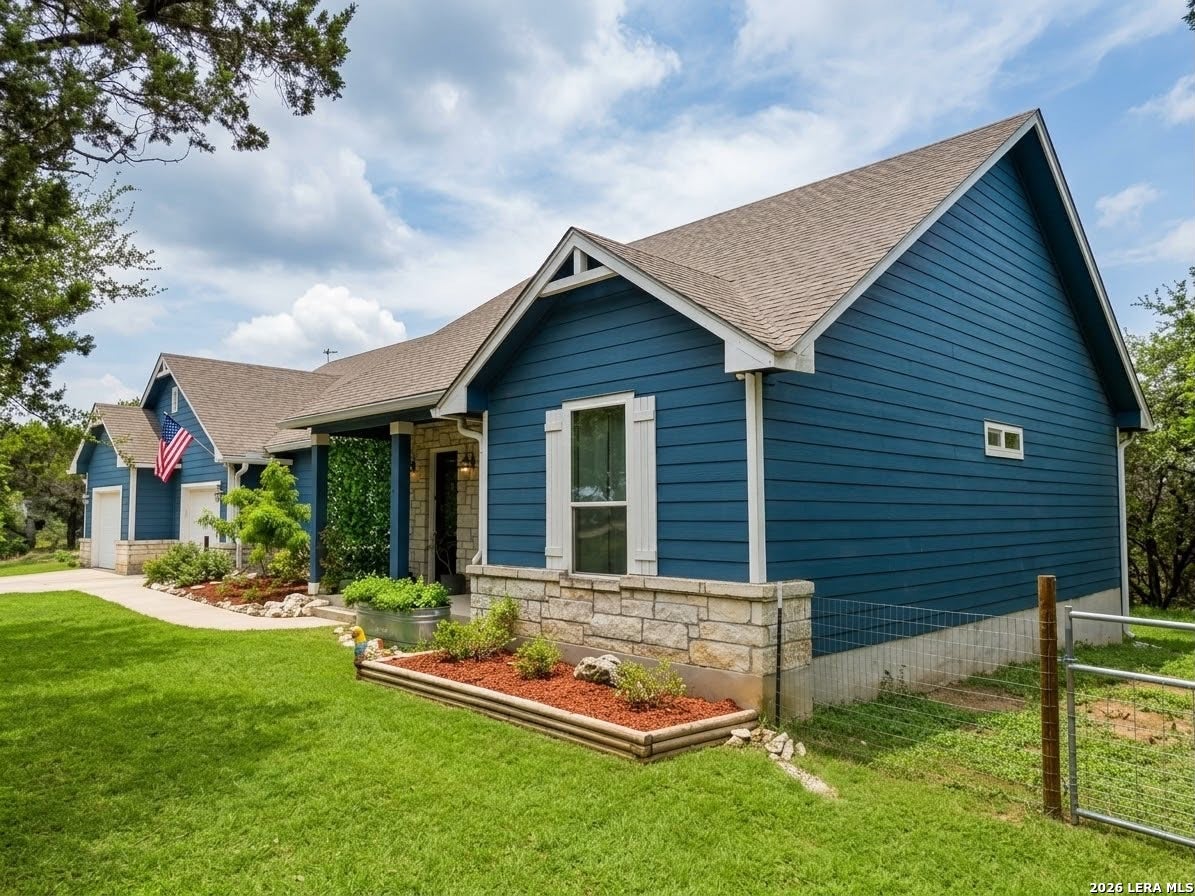 721 HILLTOP RDG