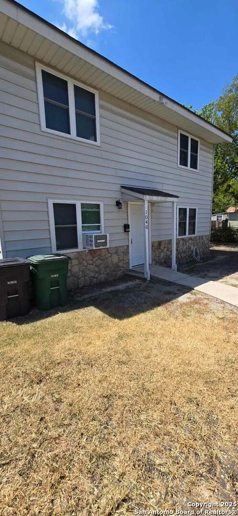 1040 Clower San Antonio TX 78201