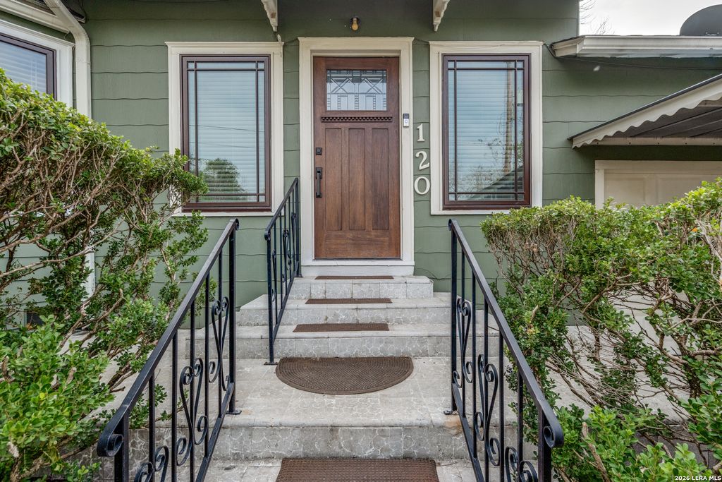 Photo of 120 Alta Ave, San Antonio, TX 78209 (MLS # 1949587)
