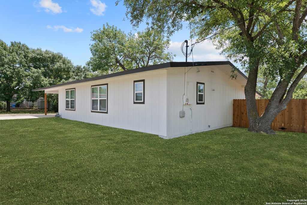 Photo of 1003 TABERNACLE ST, Seguin, TX 78155 (MLS # 2012786)