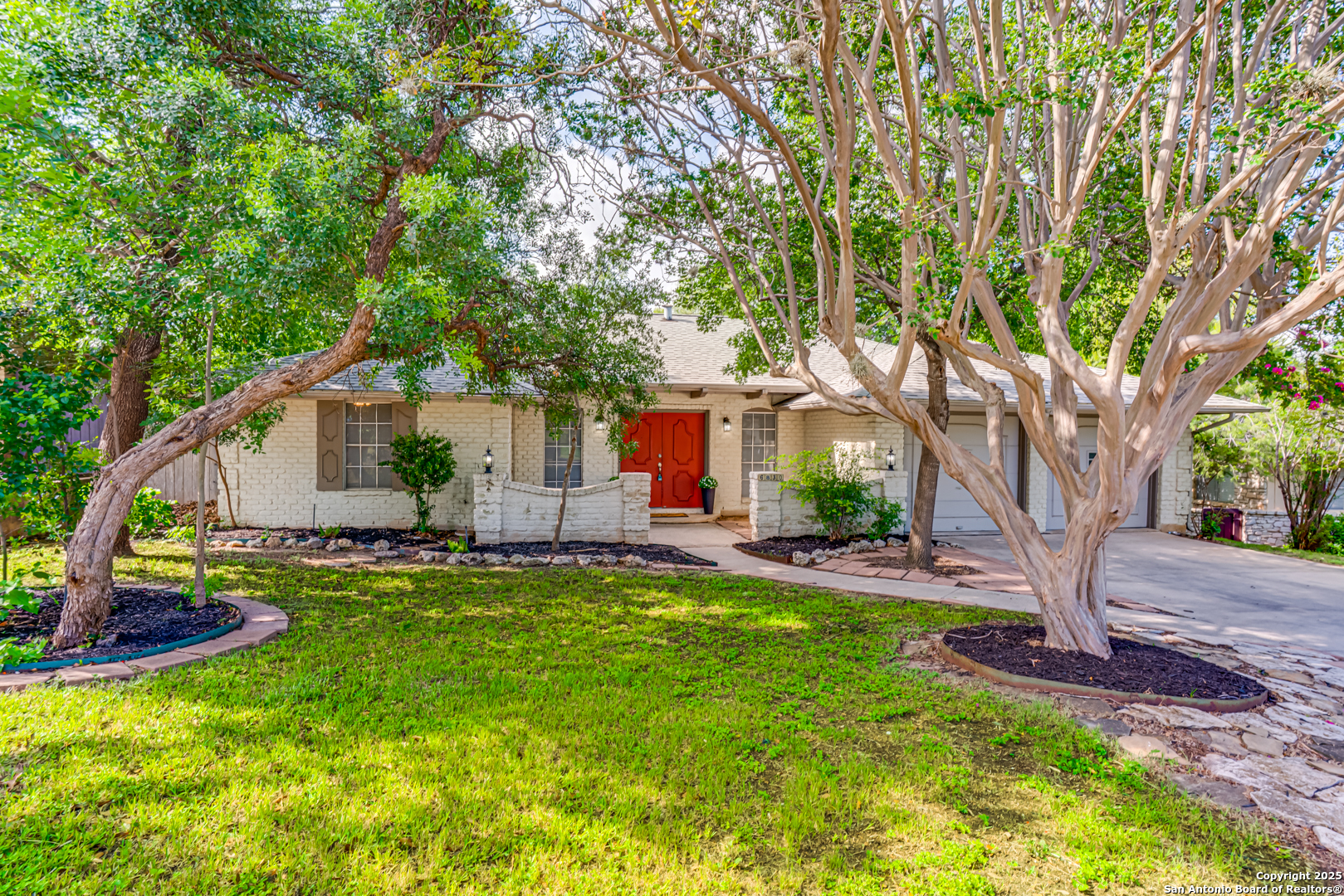 6830 Forest Haven