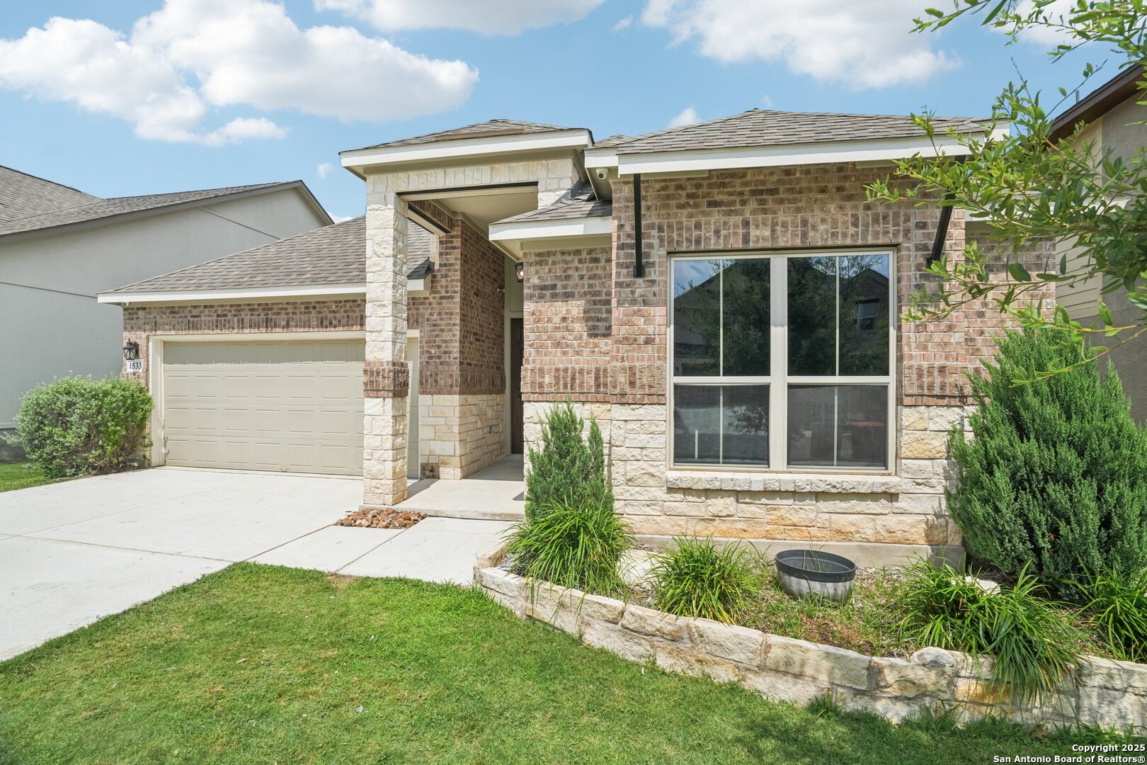 1533 Cawdon Park