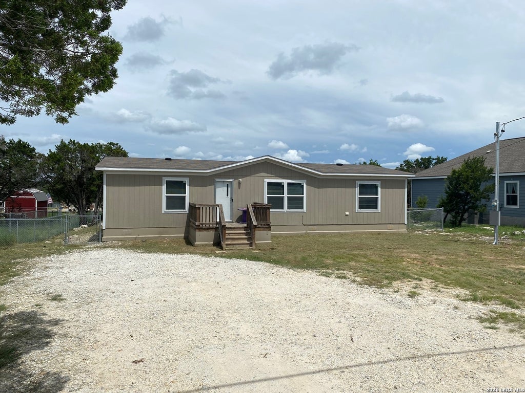 Photo of 1123 Hedgestone, Canyon Lake, TX 78133 (MLS # 1963301)
