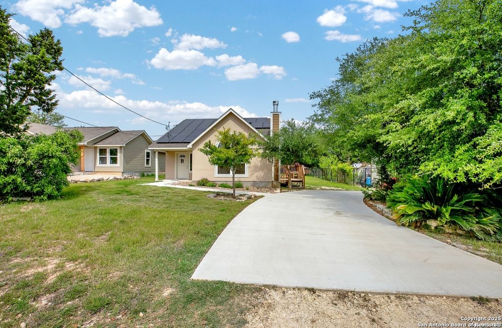 Photo of 2135 Blueridge, Canyon Lake, TX 78133 (MLS # 1896488)